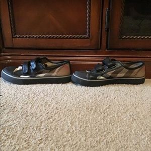 Burberry shoes